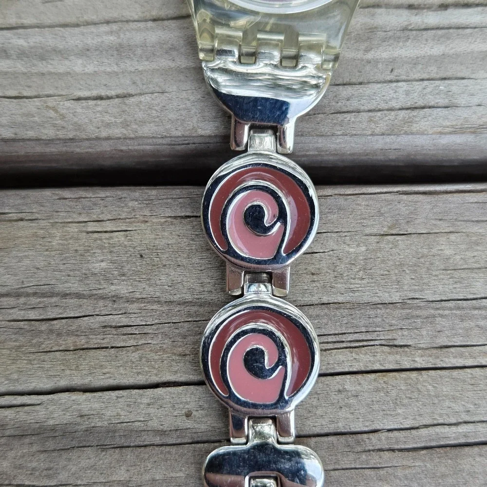 2003 Ladies SWATCH Vida Circular Swiss Bracelet Watch, Silver Tone Maroon LK244G